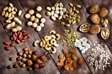 Ăn các loại hạt giúp bảo vệ chống lại bệnh tim